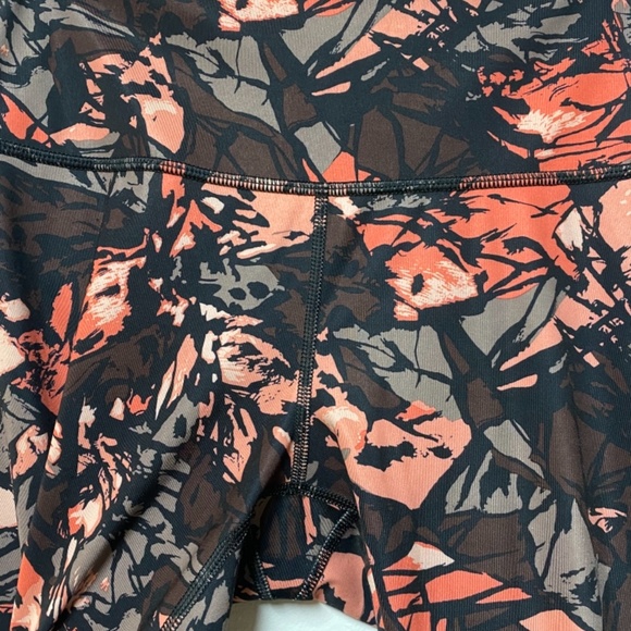 Lululemon leggings - Picture 2 of 4